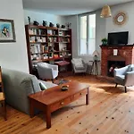 Le De Malo Aillas