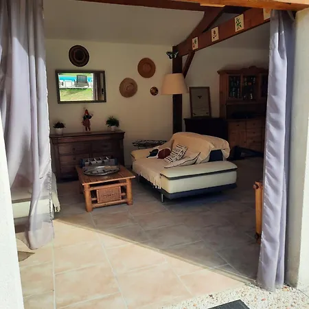 Le De Malo بيت للعطل Aillas